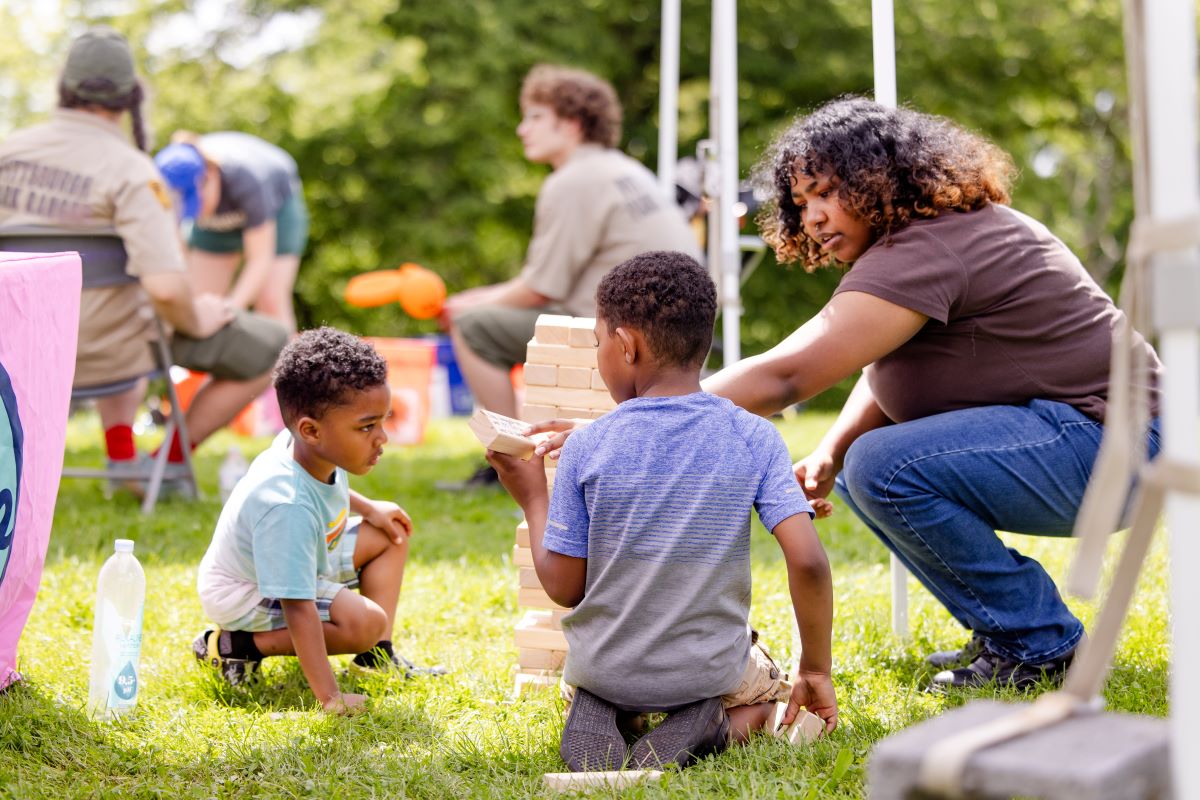 Professional Development Institute to Offer Series on Awe in Nature for Early Childhood Settings