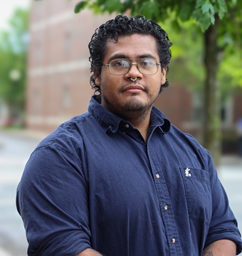 Frank Hernandez's headshot.