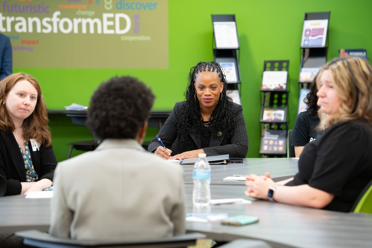 Rep. Lee Hosts Roundtable Discussion on the Importance of Head Start